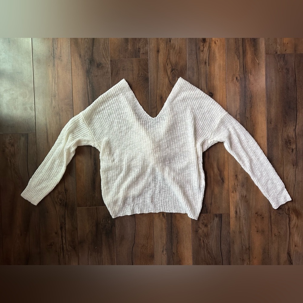 Ivory V Neck Twist Back Sweater Open Back Cozy Knit Oversized Medium (estimated)